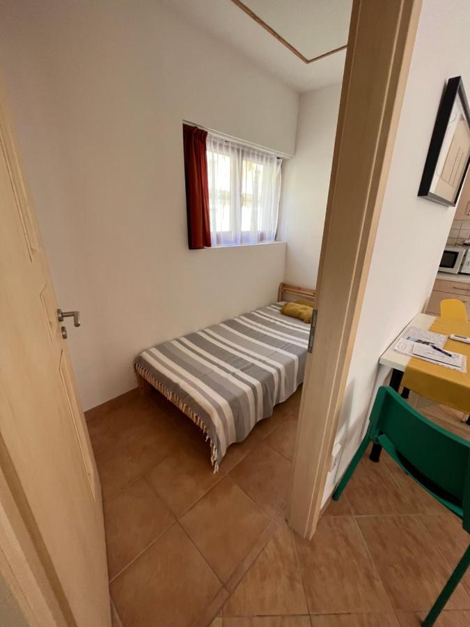 Wash House Apartman Дьор Екстериор снимка